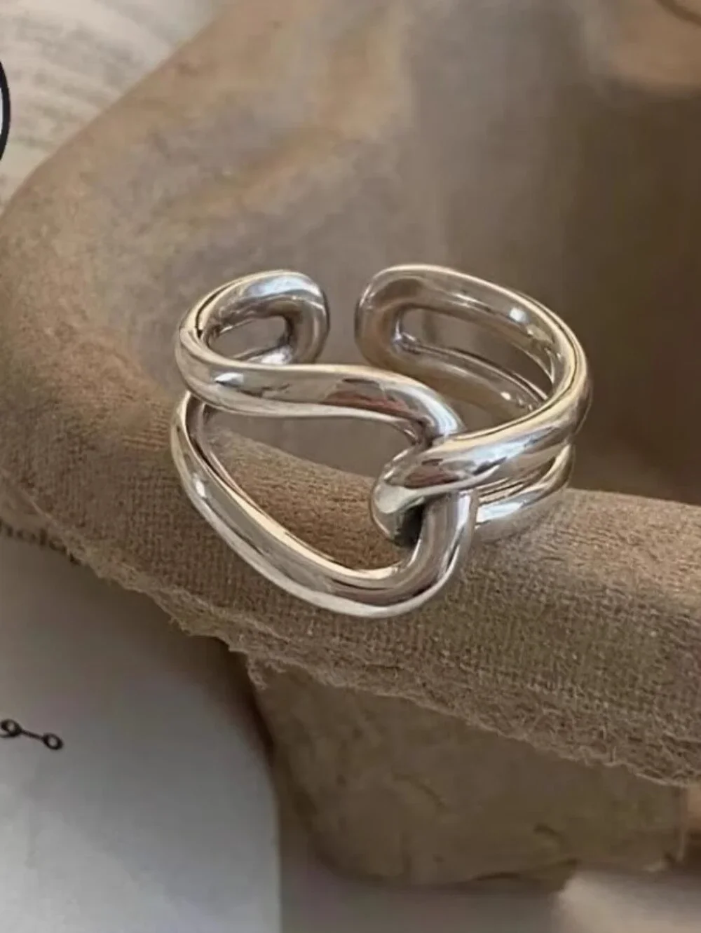 NEW! Sterling-Look Silver Knot Link Ring -Minimalist Design Women Jewelry